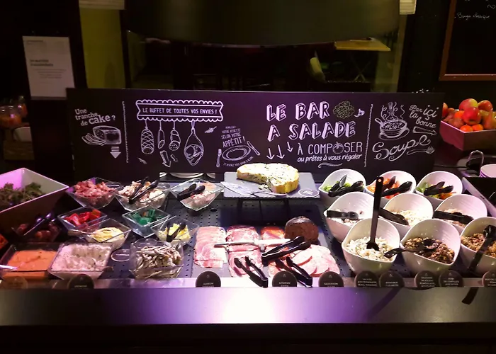 Campanile La Rochelle Nord - Chagnolet Hotel 3*