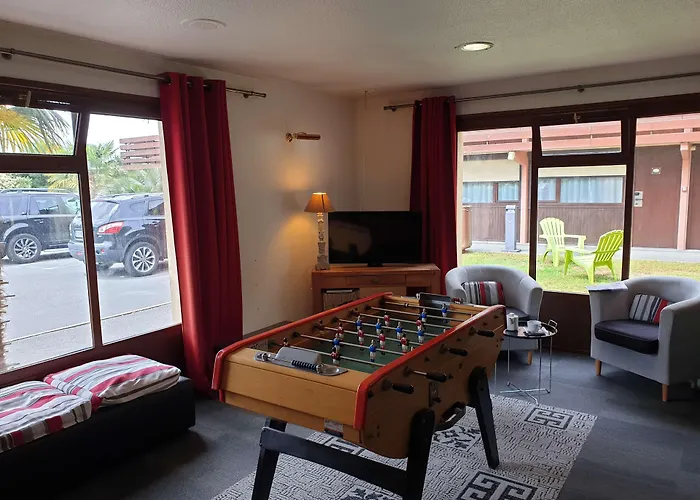 Campanile La Rochelle Nord - Chagnolet Hotel 3*