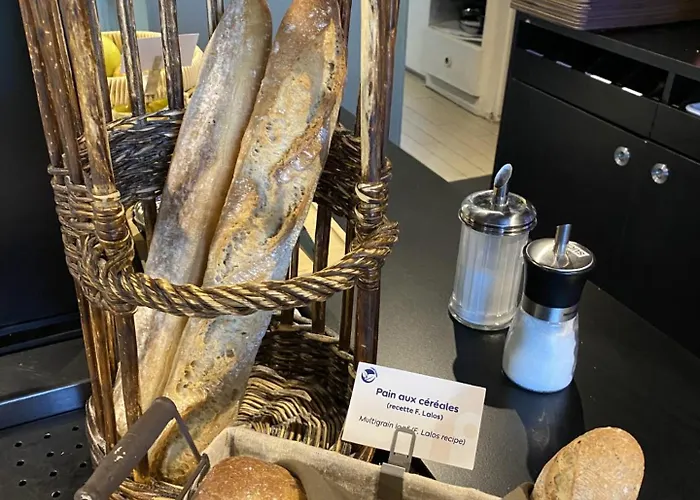 Campanile La Rochelle Nord - Chagnolet Hotel 3*