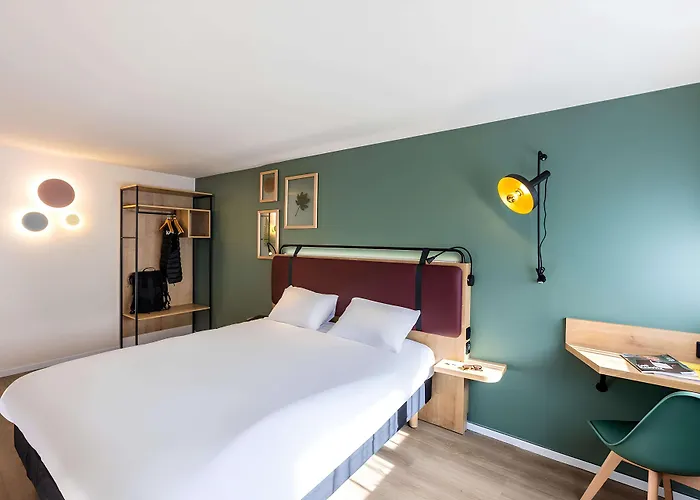 Campanile La Rochelle Nord - Chagnolet Hotel