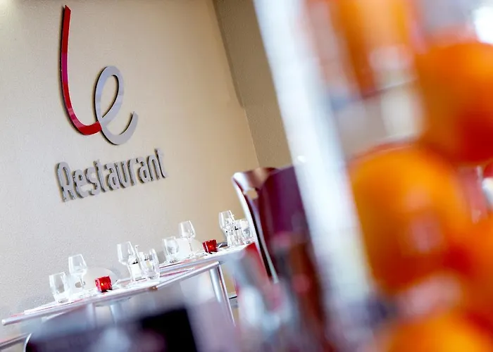 Hotel Campanile La Rochelle Nord - Chagnolet 3*