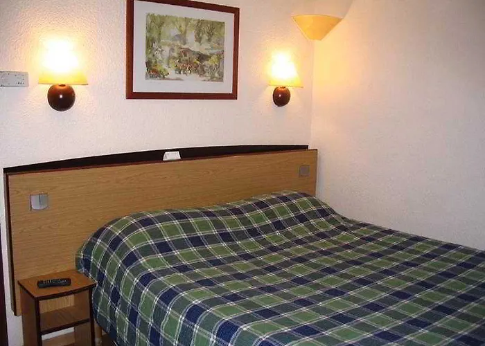 Campanile Nature - La Rochelle 3*