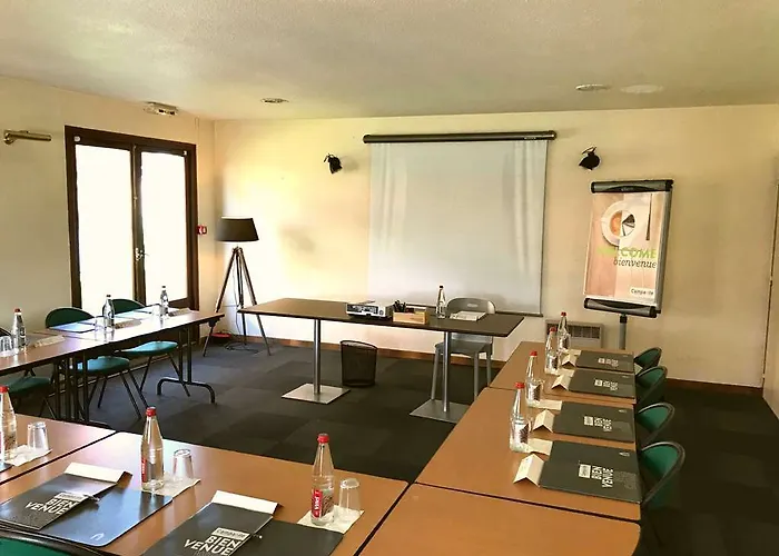 Campanile La Rochelle Nord - Chagnolet Hotel