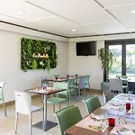 Hotel Campanile Nature - La Rochelle 3*