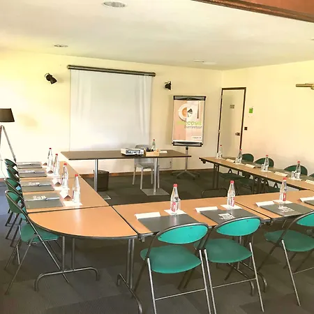 מלון Campanile La Rochelle Nord - Chagnolet 3*