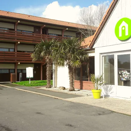 Campanile Nature - La Rochelle 3*