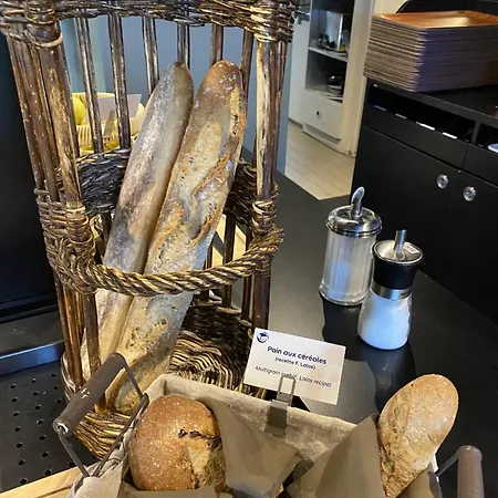 Campanile La Rochelle Nord - Chagnolet מלון 3*