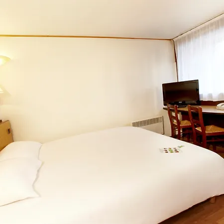 Campanile Nature - La Rochelle 3*