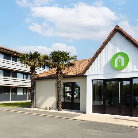 Campanile Nature - La Rochelle Puilboreau